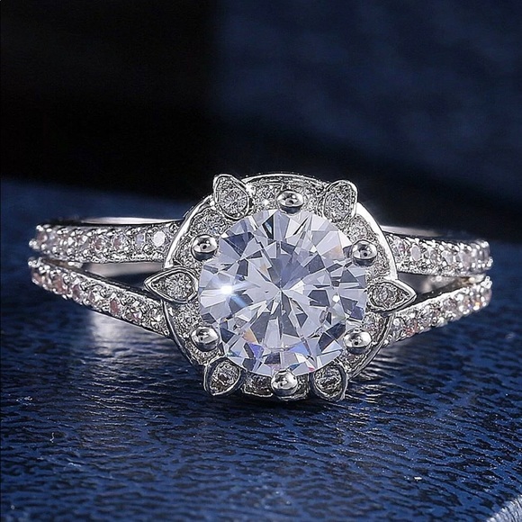 NWT Wht Sapphire Sterling Wedding/Engagement Ring - Picture 2 of 7